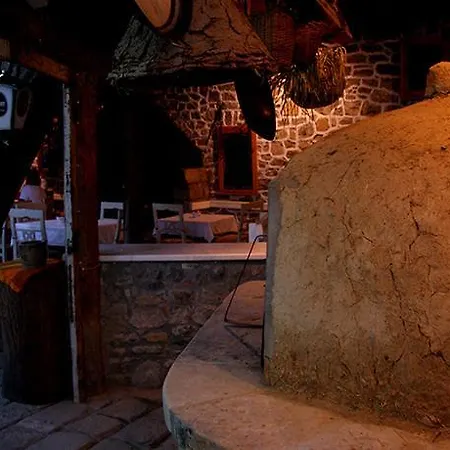 Guest house Themistokli 3*